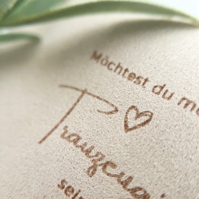 Geschenkverpackung Trauzeugin Frage