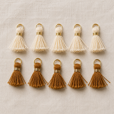 10 Quasten Anhänger / Tassel Set